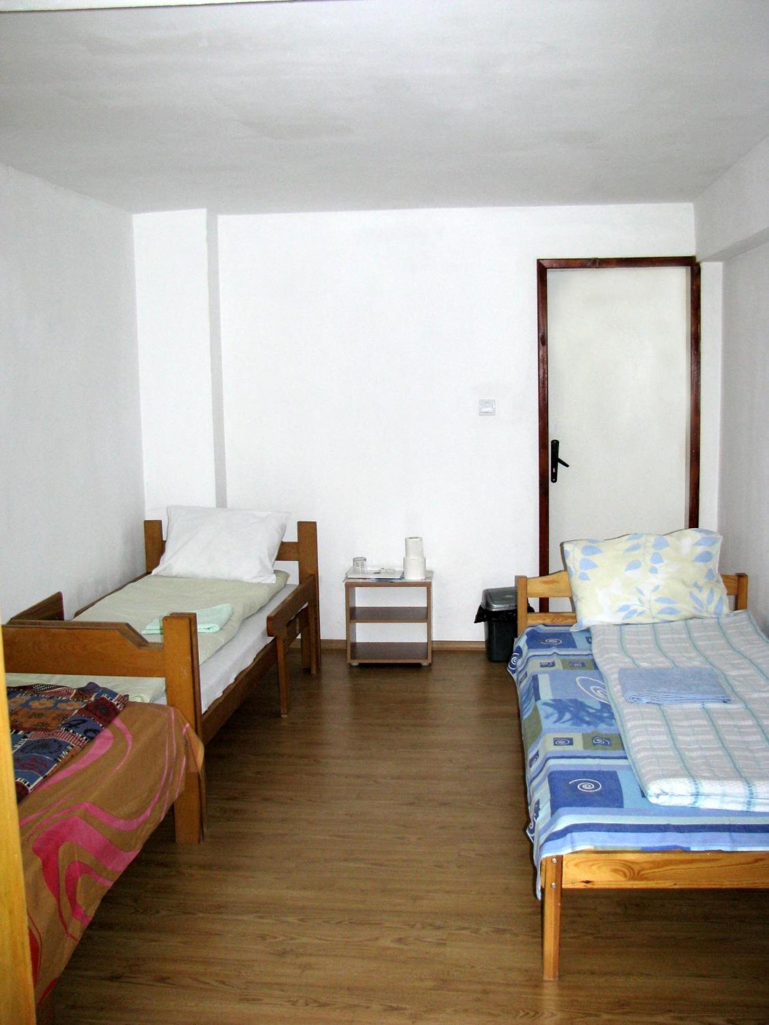 Guest House Familia Samovodene Exterior photo